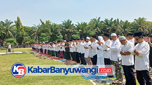 Kemarau Panjang, Warga Banyuwangi Salat Istisqa Serentak Minta Hujan
