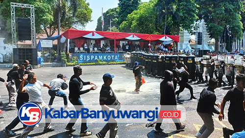 Persiapan Pengamanan Pemilu, Ratusan Polresta Banyuwangi Ikuti Latihan Sispamkota