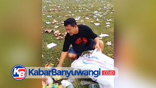 Sonny T Danaparamita Gotong Royong bersama Masyarakat Bersihkan Sampah di Lapangan RTH Maron