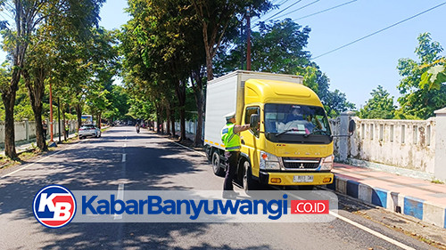 Kendaraan Besar Dilarang Melintas di Jalan MH Thamrin Banyuwangi