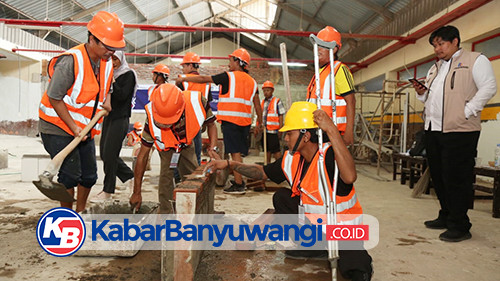Ciptakan Akses Kerja, Puluhan Disabilitas Banyuwangi Dilatih Pertukangan