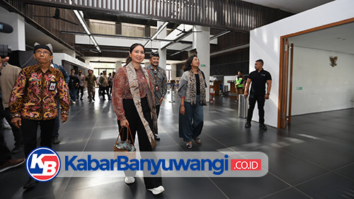 https://kabarbanyuwangi.co.id/asset/foto_berita/wamenpar.jpg