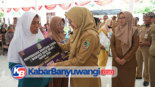 Telah Diterima Ribuan Pedagang Kecil, Banyuwangi Kembali Salurkan Bantuan "Wenak"